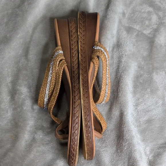 Mariiella Braided Tan Sandals size 9.5M - Picture 6 of 9